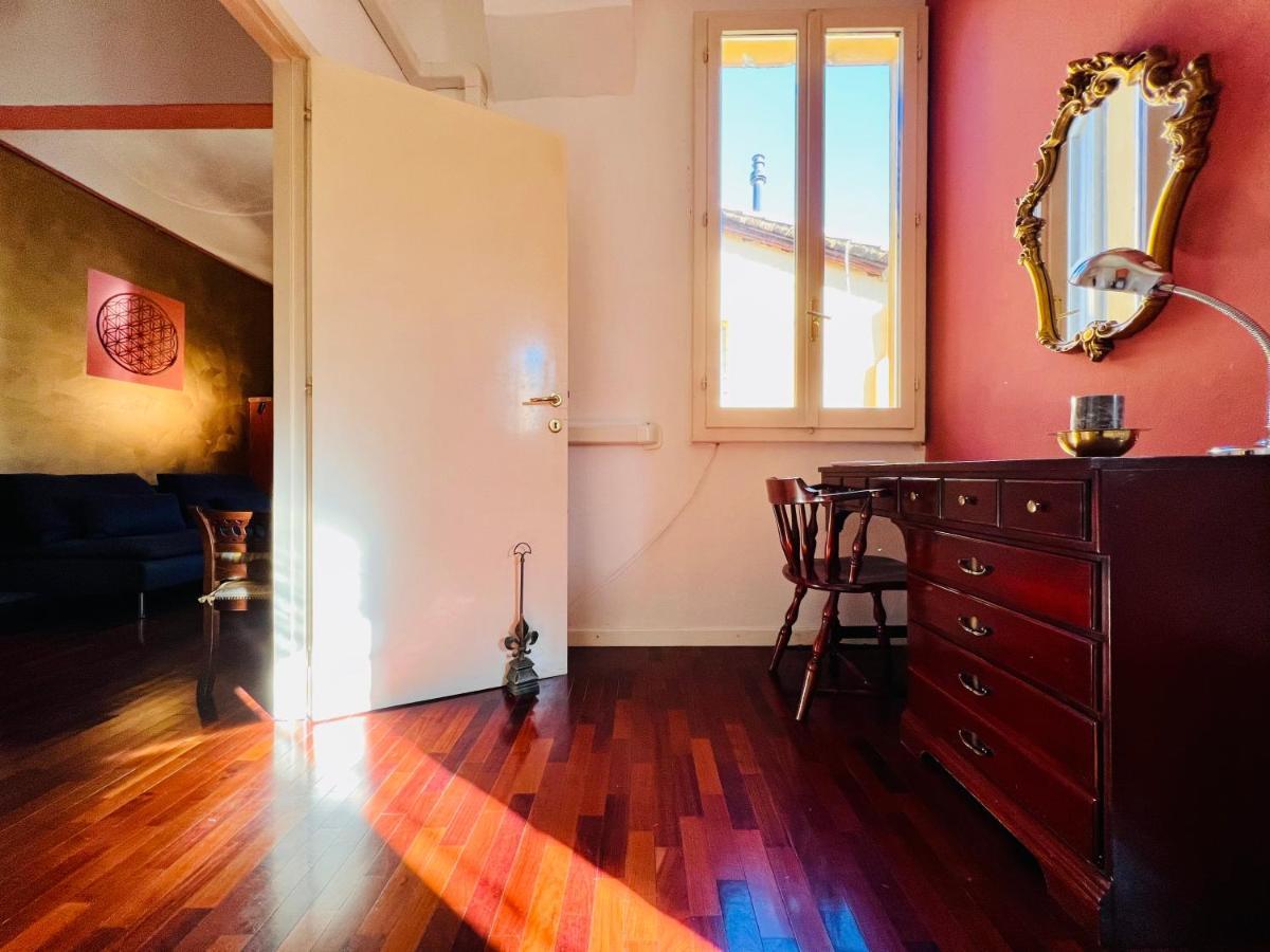 House Of Chariot - In The Heart Of Bologna Apartment Exterior photo
